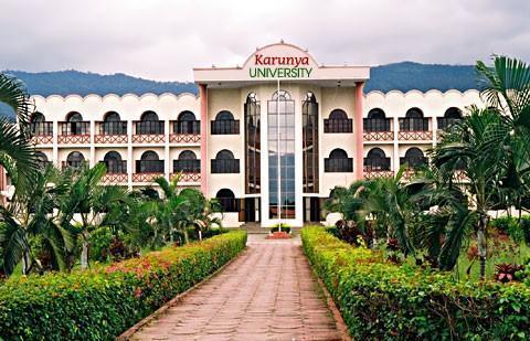 Fachada da Karunya University, na Índia.